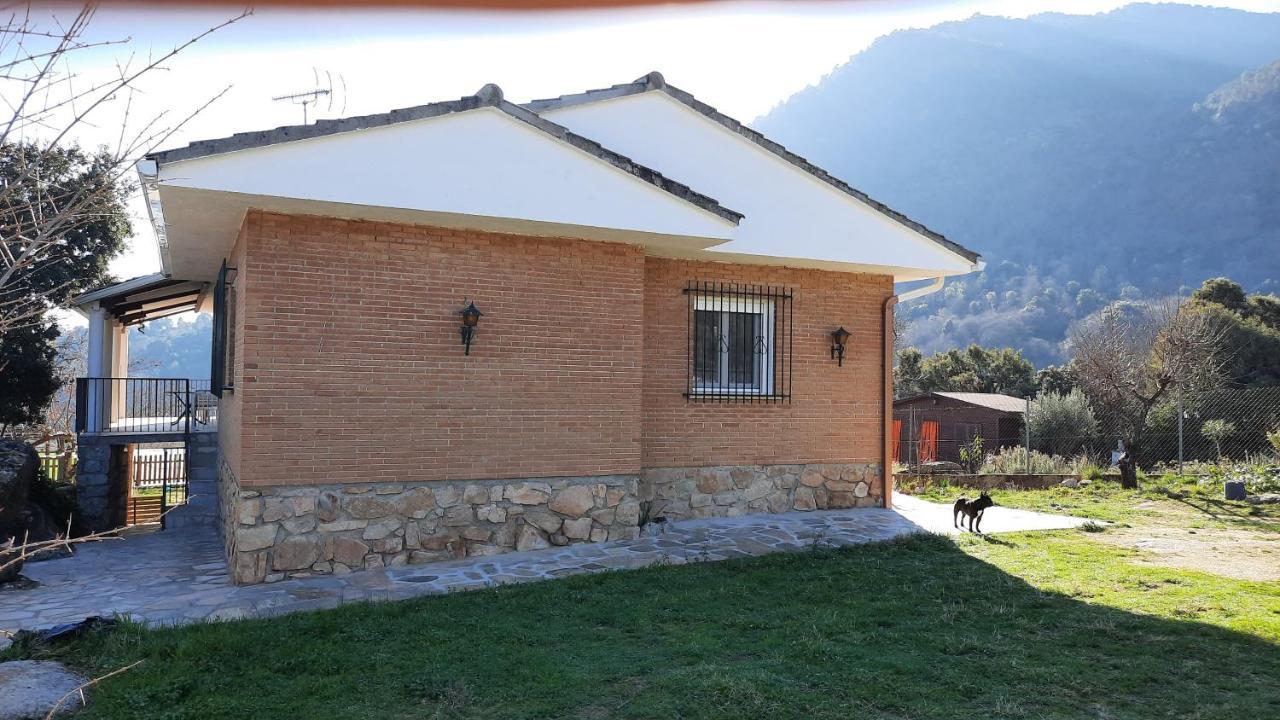 Chalet Con Piscina Y Bbq Para 10 Personas Сан-Мартін-де-Вальдейґлесьяс Екстер'єр фото