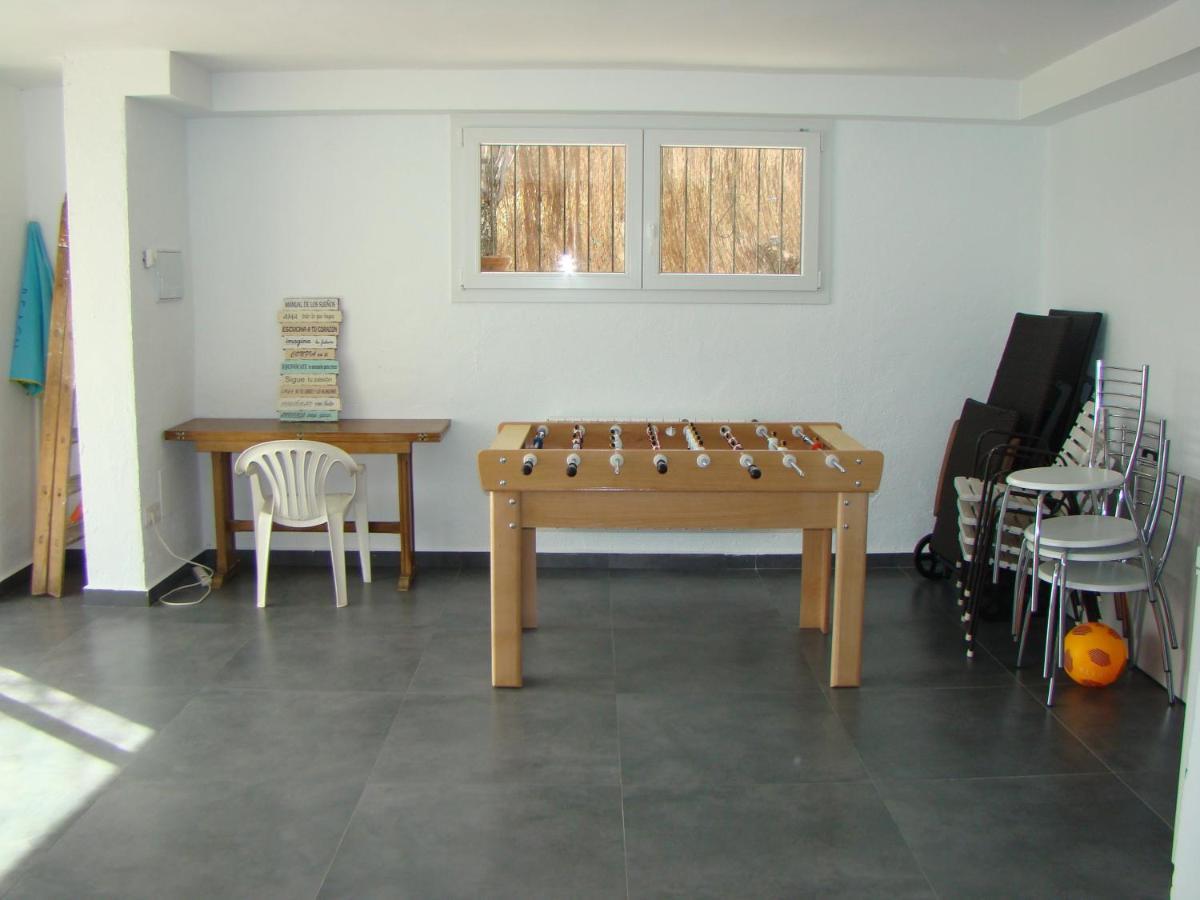 Chalet Con Piscina Y Bbq Para 10 Personas Сан-Мартін-де-Вальдейґлесьяс Екстер'єр фото