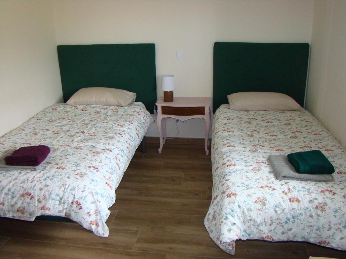 Chalet Con Piscina Y Bbq Para 10 Personas Сан-Мартін-де-Вальдейґлесьяс Екстер'єр фото
